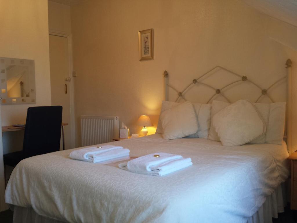 فندق Ascot House (Adults Only) لاندودنو الغرفة الصورة