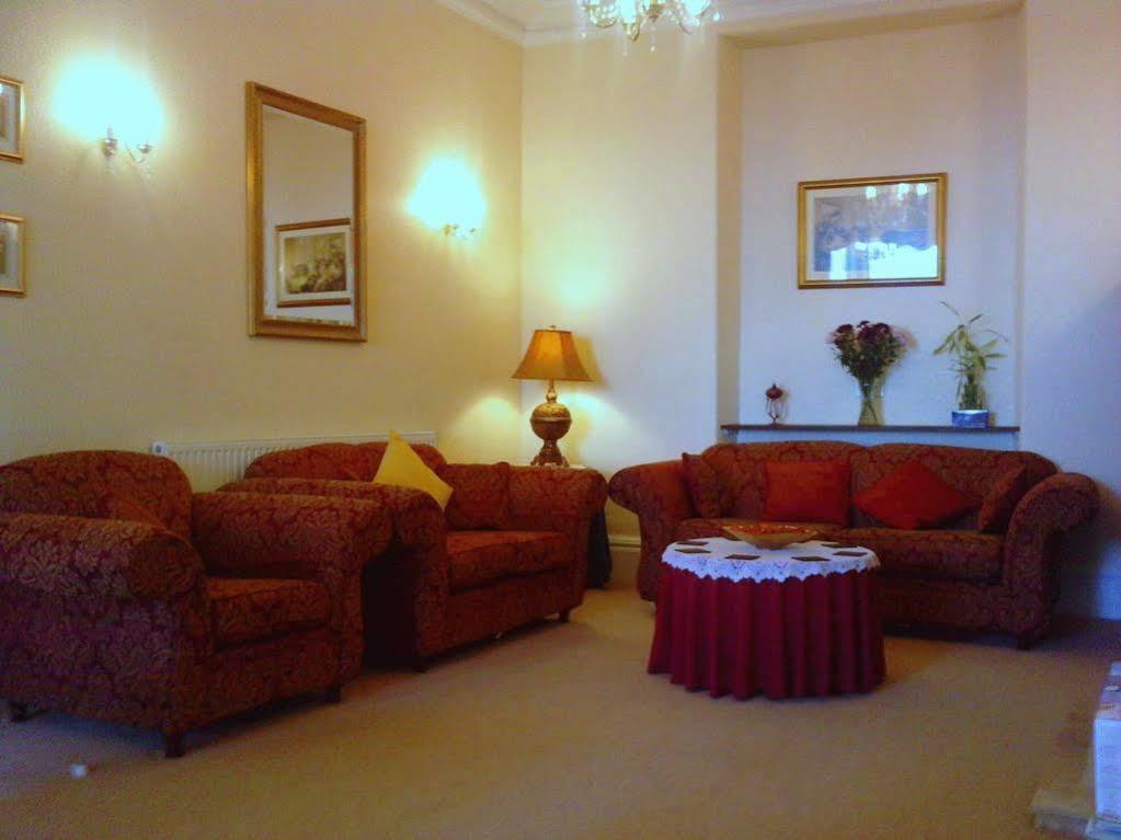 فندق Ascot House (Adults Only) لاندودنو المظهر الخارجي الصورة